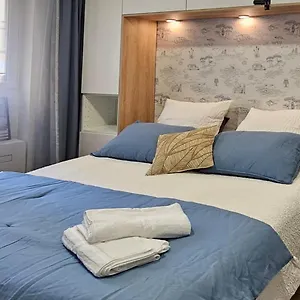 Les 6 Phoceens Appartement
