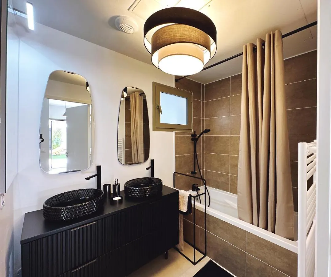 Appartement Moderne Tout Equipe. Marseille Apartment