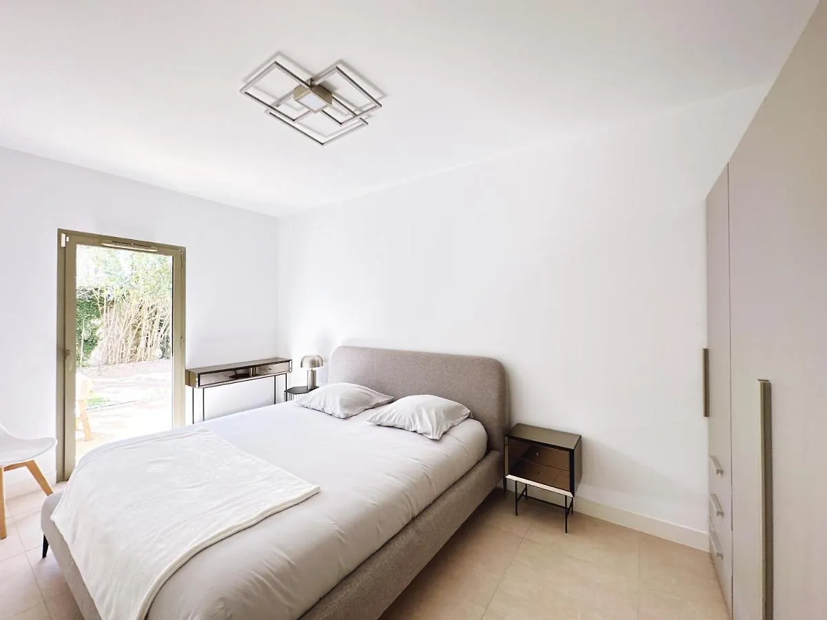 Appartement Moderne Tout Equipe. Marseille Apartment
